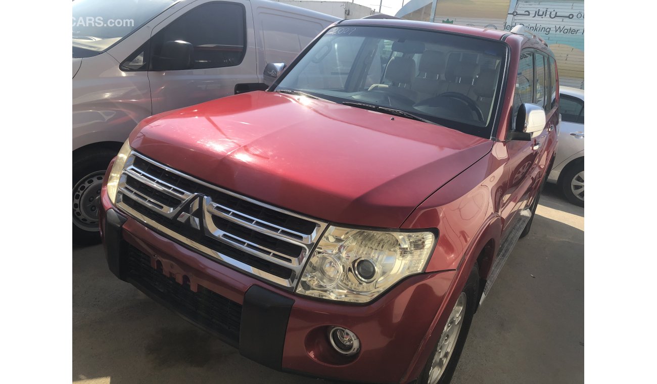 ميتسوبيشي باجيرو Mitsubishi Pajero Gls,model:2009.Excellent condition