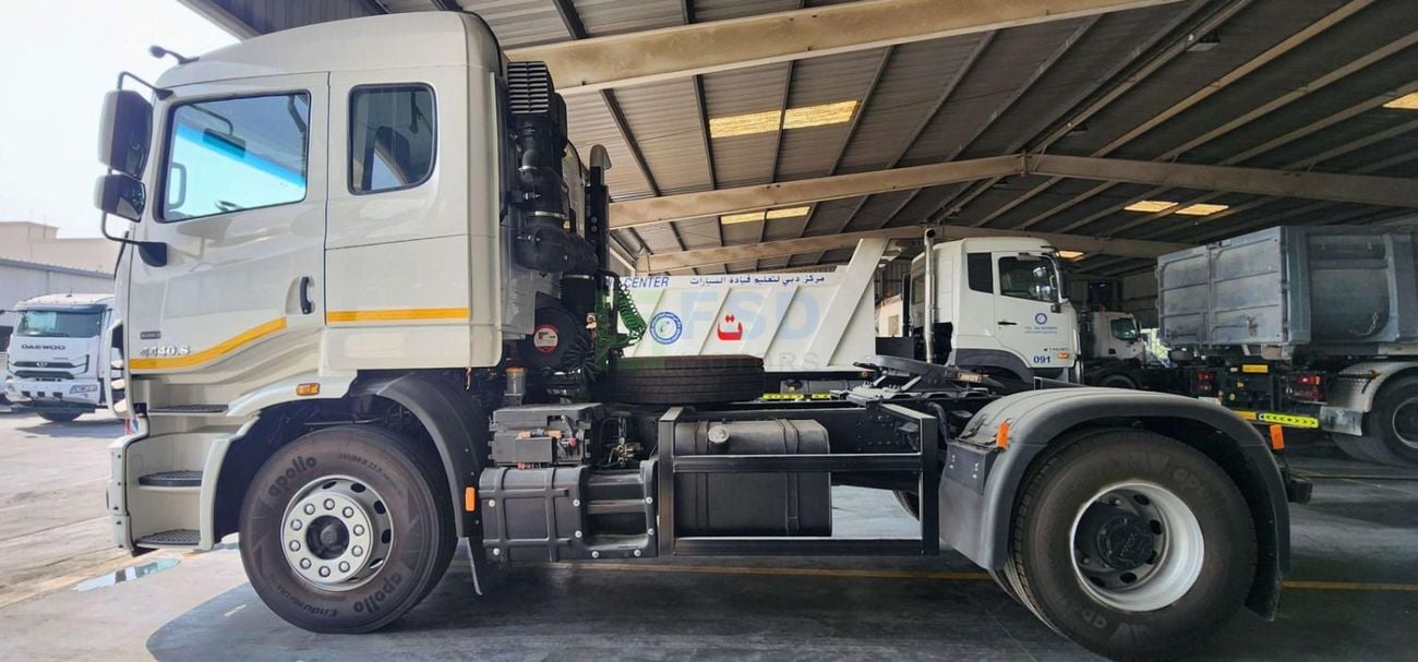 تاتا بريما Tata Prima 4440 Tractor Head 4x2, 44T GCW, 400 HP