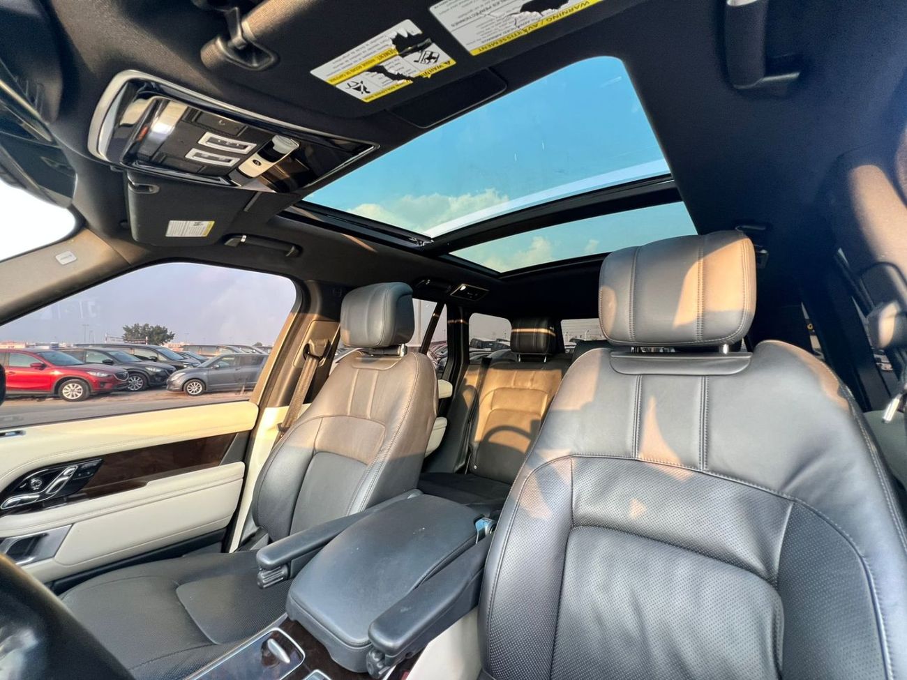 لاند روفر رينج روفر 2020 Land Rover - Range Rover Vogue HSE - 3.0L V6 Full Option Very Well Maintained -