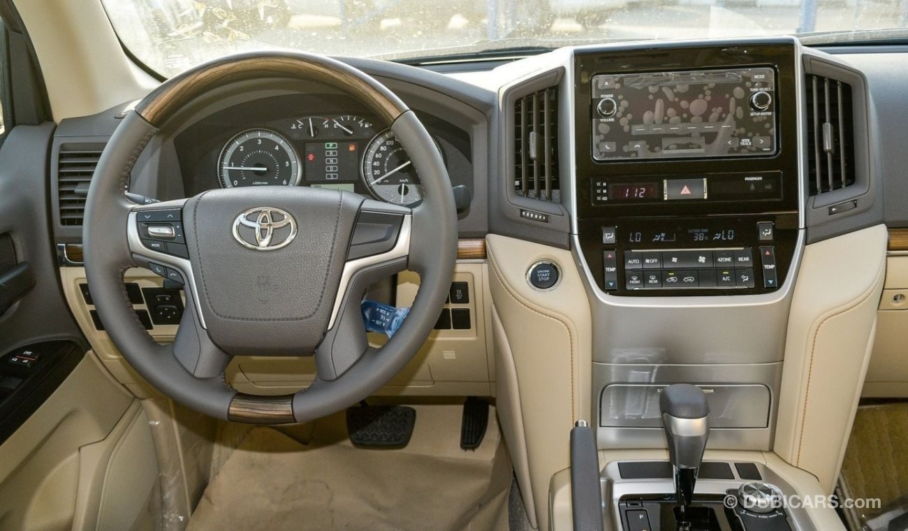 Toyota Land Cruiser GXR V8 Diesel 4.5L (beige and black interior available)