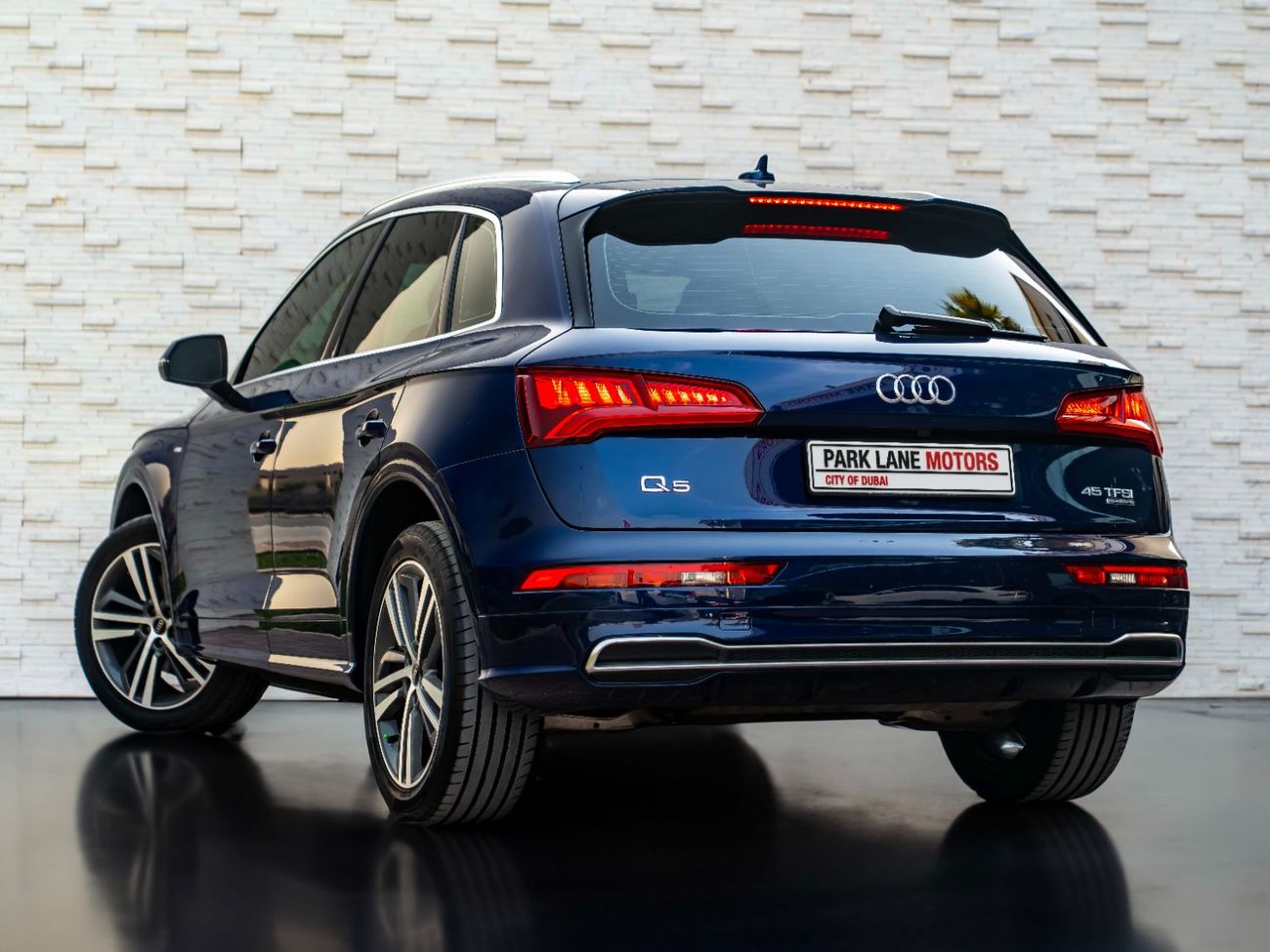 Audi Q5 45 TFSI Quattro Sport 2.0L