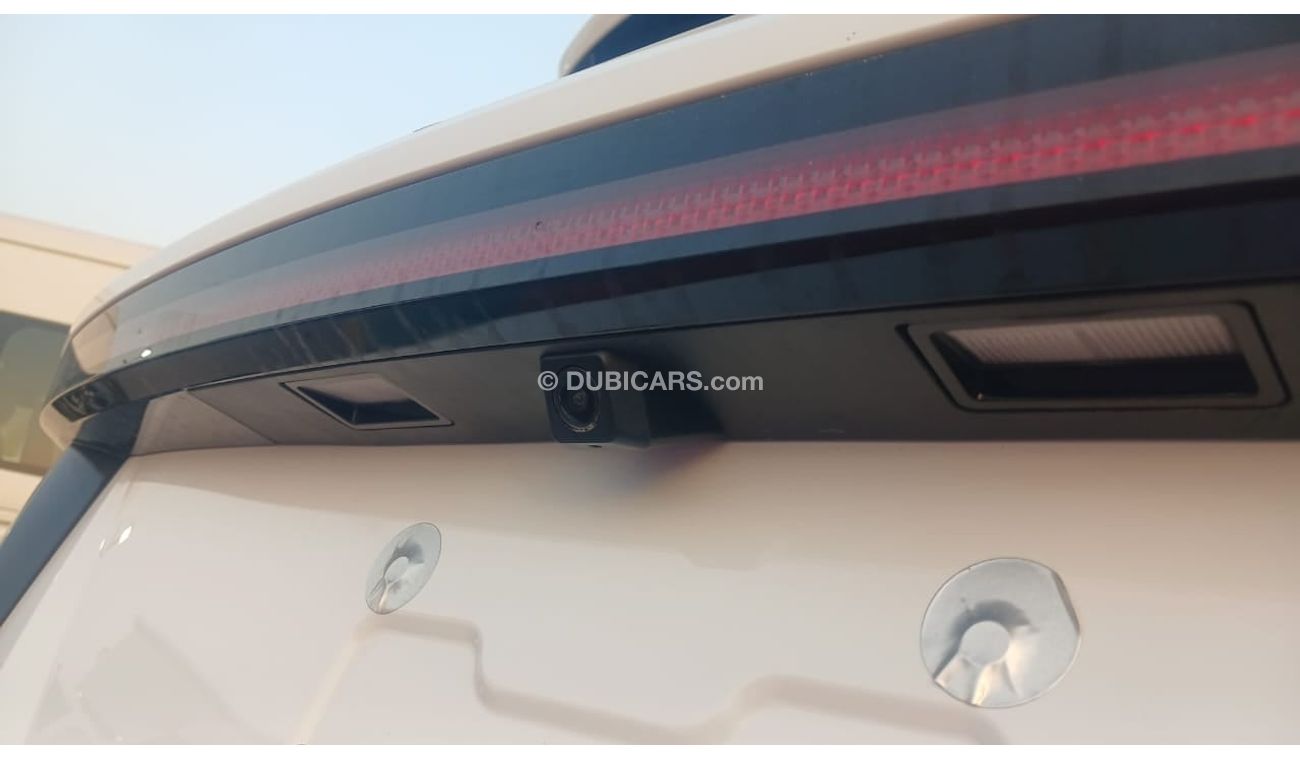 Hyundai Tucson 2023 AWD 2.0L Diesel White color A/T