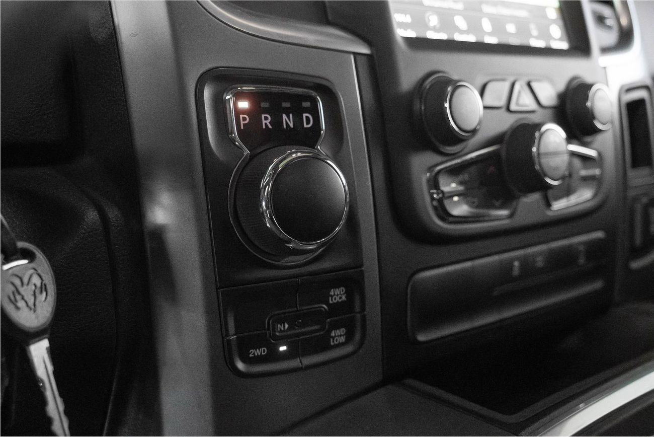 رام 1500 Warlock V8 / Full Service History