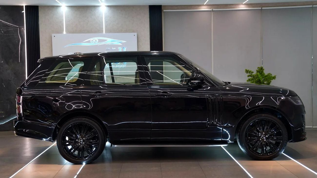 Land Rover Range Rover SV KIT SUPERCHARGED RR VOGUE || V8 || GCC I| FULLY LOADED || FACELIFT TO SHAPE || PANORAMIC