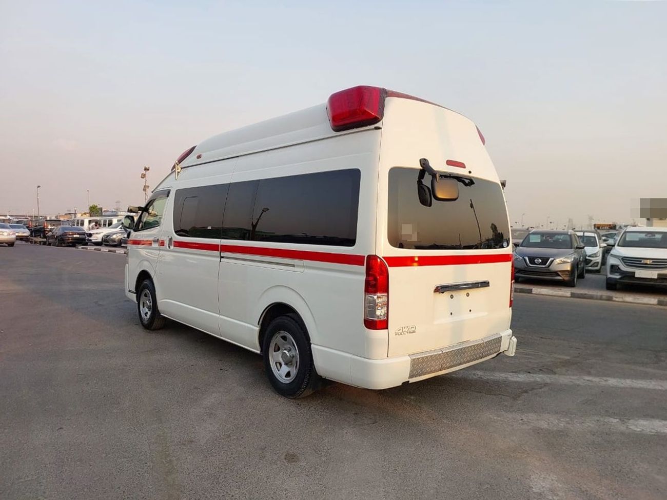 تويوتا هاياس TOYOTA HIACE VAN AMBULANCE RHD 2015 MODEL 2.7 L PETROL AUTOMATIC(PM14222)