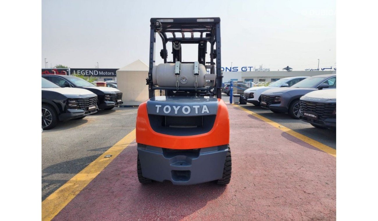 Toyota Fork lift Toyota Forklift Truck Petrol and GAS, 3 TON, Model 2023