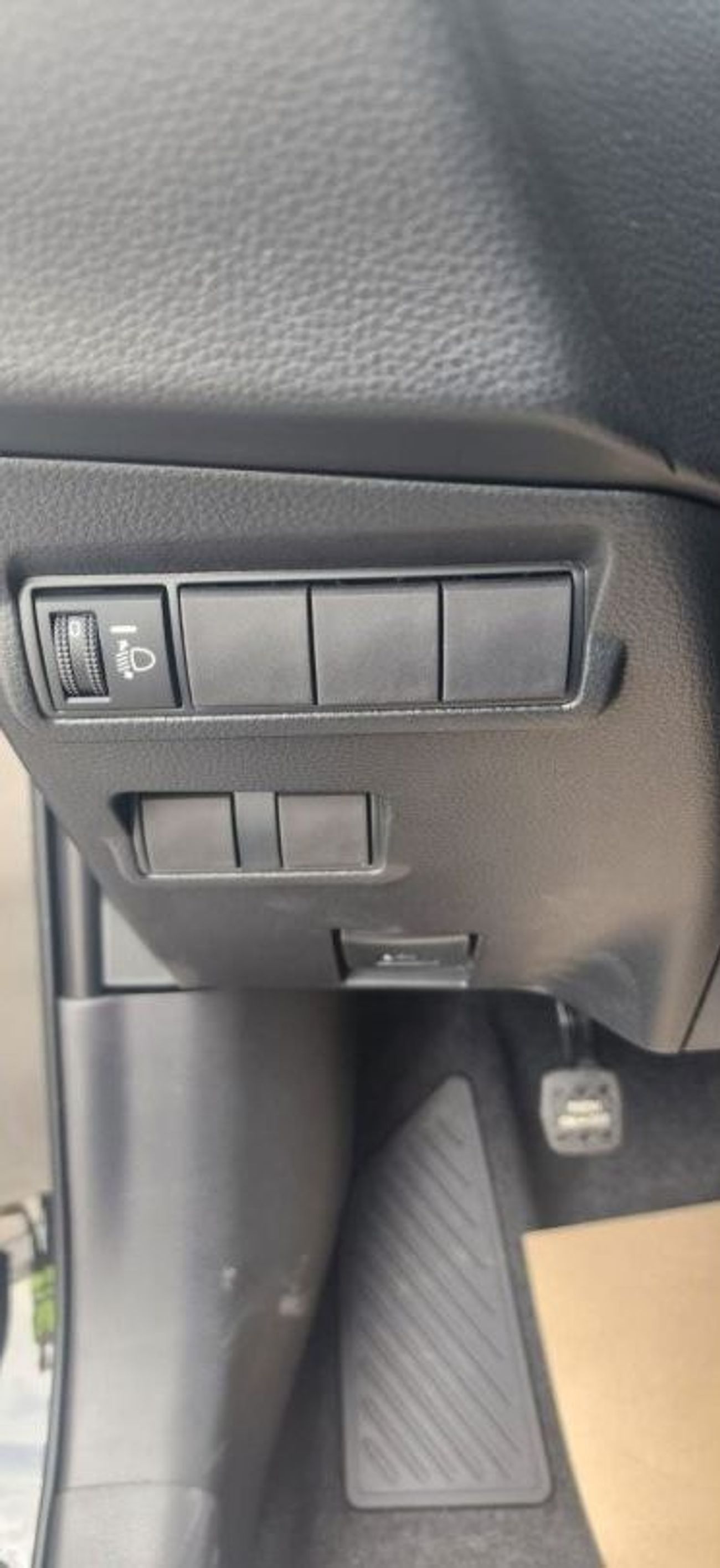 Toyota Corolla Cross 1.8L HYBRID 2025 GCC