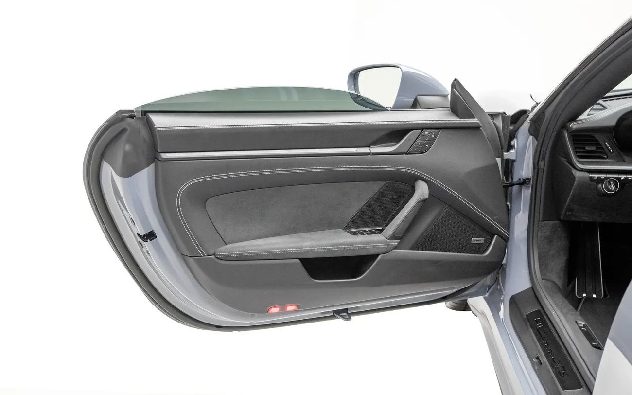 بورش 911 Carrera GTS - Euro Spec