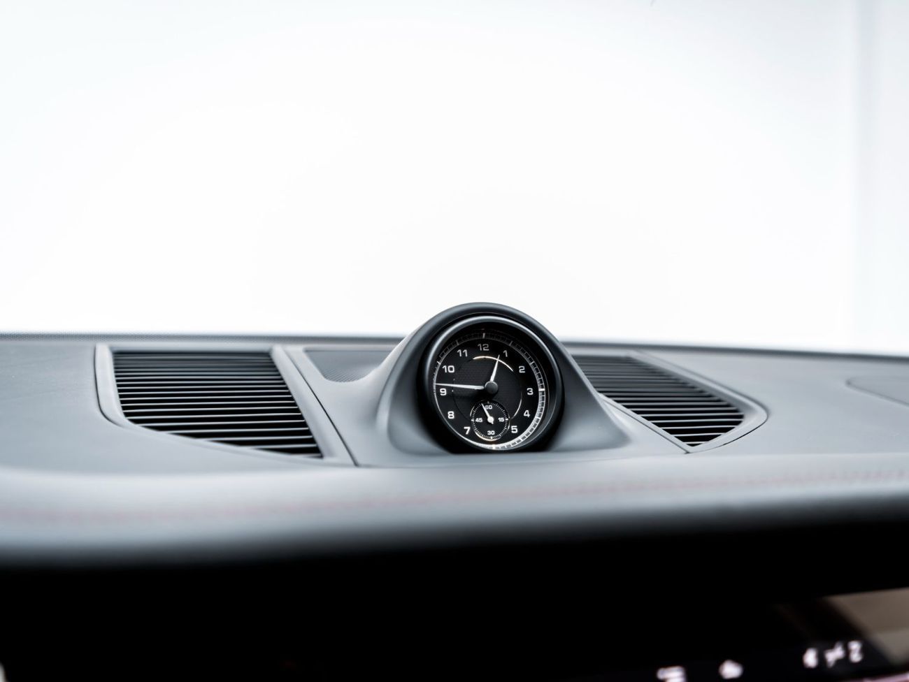 بورش ماكان Std 2.0L (252 HP)