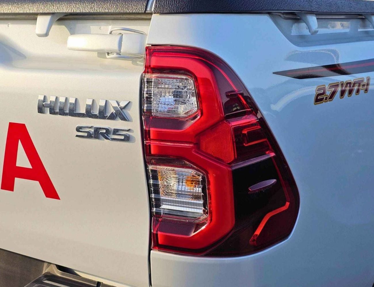 تويوتا هيلوكس 2026 Toyota hilux SR5 2.7L petrol AT