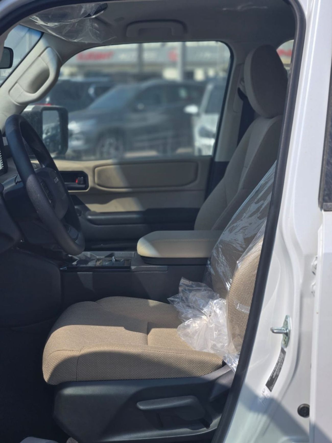 تويوتا برادو 2.8L DEISEL A/T 7 SEATER GCC SPECIFICATION