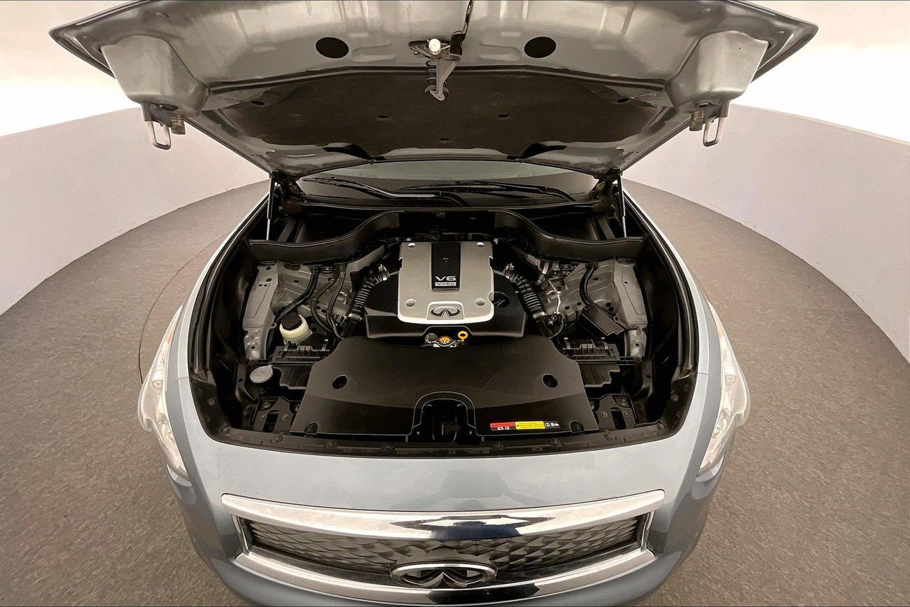 إنفينيتي QX70 Luxury / Luxe Sensory | شامل الضمان | 0 ﺪﻔﻋﺓ ﺃﻮﻟﻯ