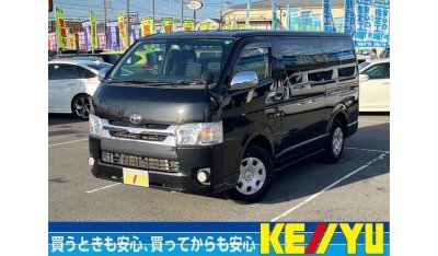 Toyota Hiace TRH200V