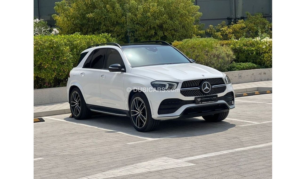 Mercedes-Benz GLE 450 AMG Mercedes GLE 450 AMG Panoramic V6  Head-up Display  2020 GCC Service Contract  Under Warranty