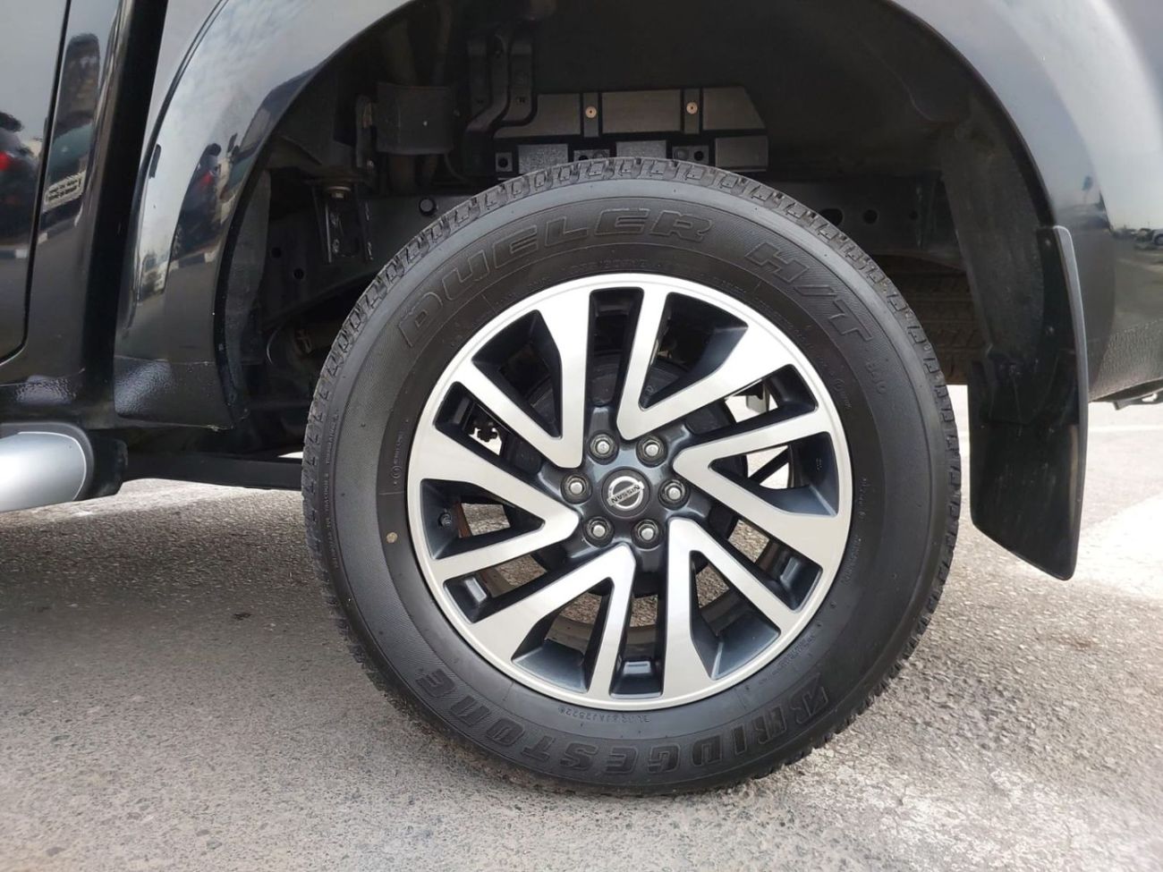 Nissan Navara NISSAN NAVARA PICK UP RHD 2020 MODEL 2.3 L DIESEL AUTOMATIC(PM71719)