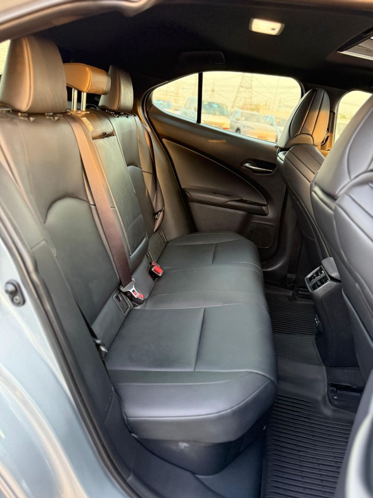 Lexus UX250h F-Sport Hybrid handling 2023 Full Option