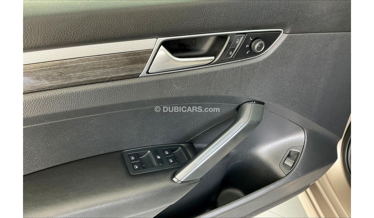 Volkswagen Passat SE