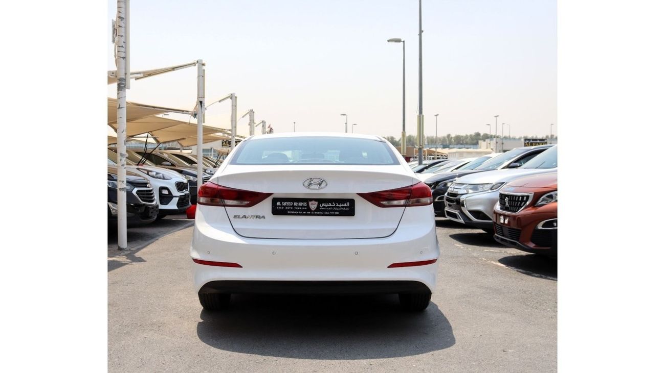 هيونداي إلانترا GL خالية من الحوادث - خليجي - مكينة 1600 سي سي - بحالة ممتازة من الداخل والخارج