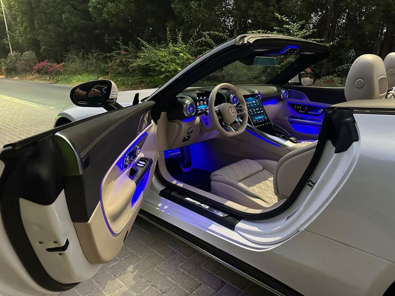 مرسيدس بنز SL 55 AMG Roadster 4Matic+