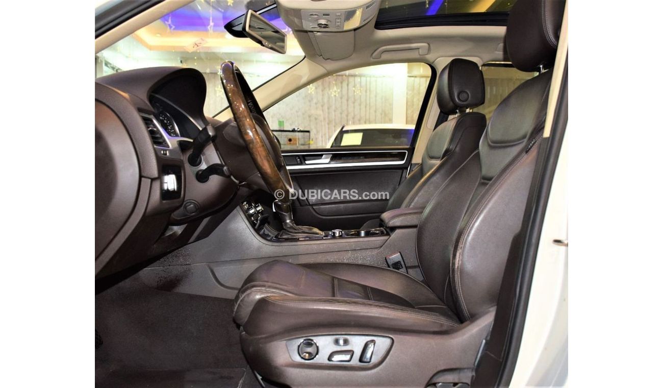 Volkswagen Touareg AMAZING Volkswagen Touareg 2012 Model! Silver Color! GCC Specs