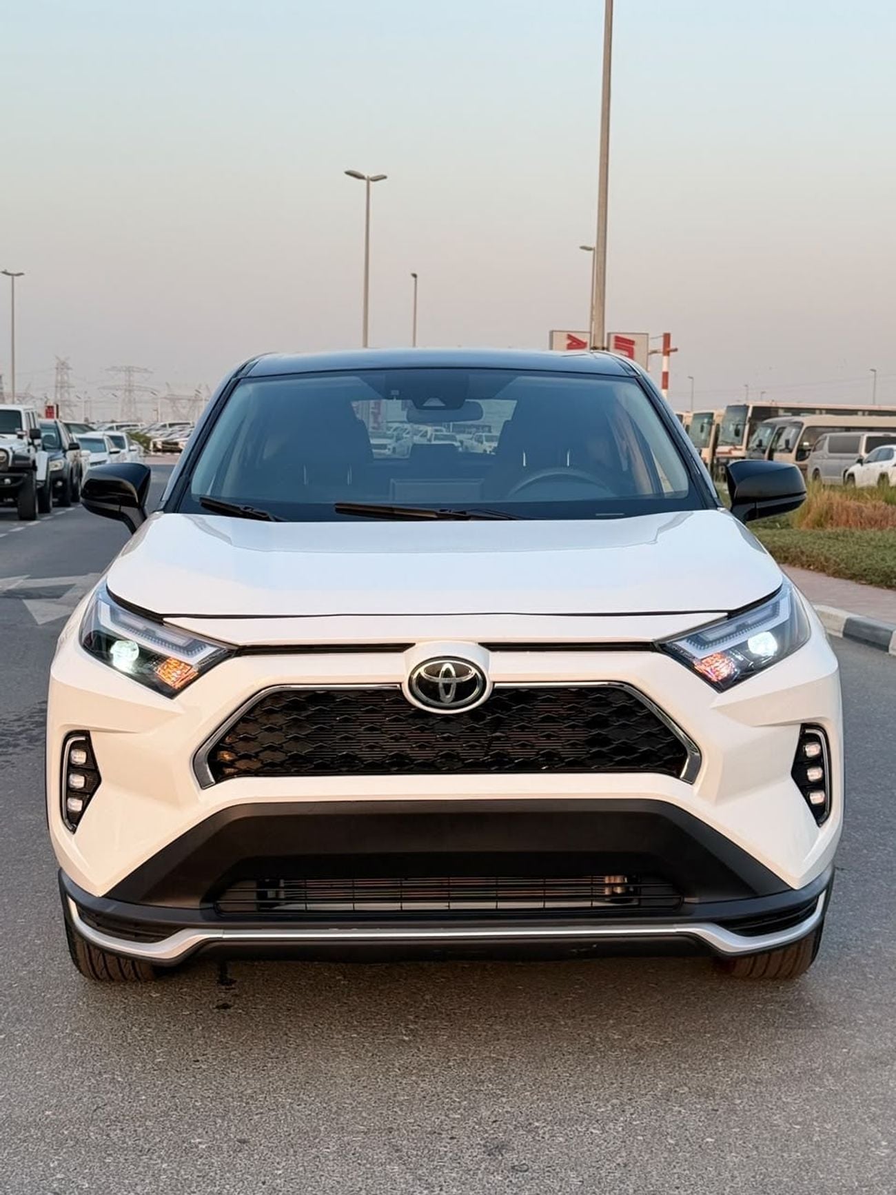 تويوتا راف ٤ Le 2.5L 2025