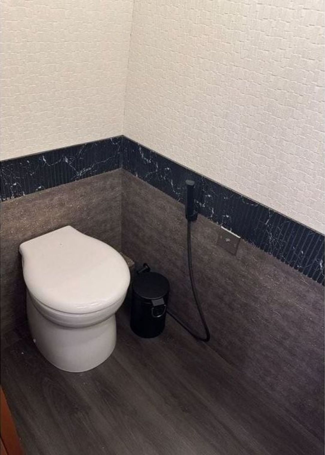 Mercedes-Benz Sprinter 517 L4 H2 Extra Long with Full VIP Conversion AVAILABLE IN LEFT OR RIGHT HAND DRIVE