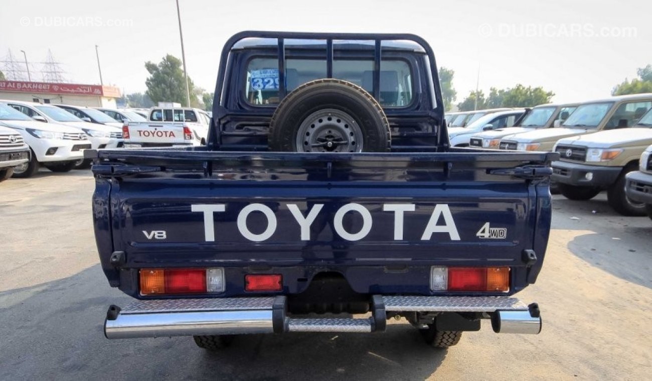 Toyota Land Cruiser Pick Up V8 4WD