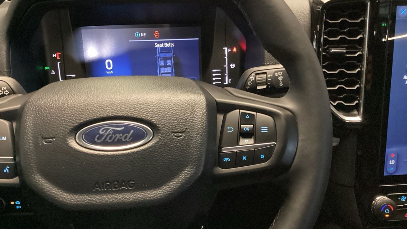 Ford Everest 2.3 XLT 4WD AUTO LTHR OFF ROAD 18 ALW | Guaranteed Warranty | 0 Down Payment