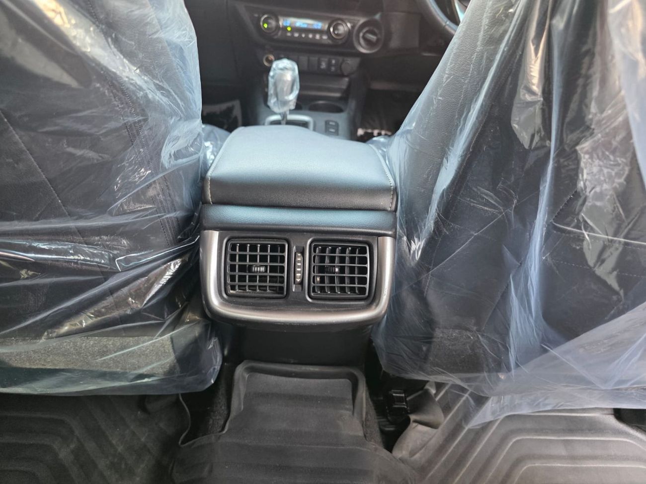 Toyota Hilux RIGHT HAND DRIVE ONLY FOR EXPORT 2.8 LITER SHAPE MODIFIED 2024