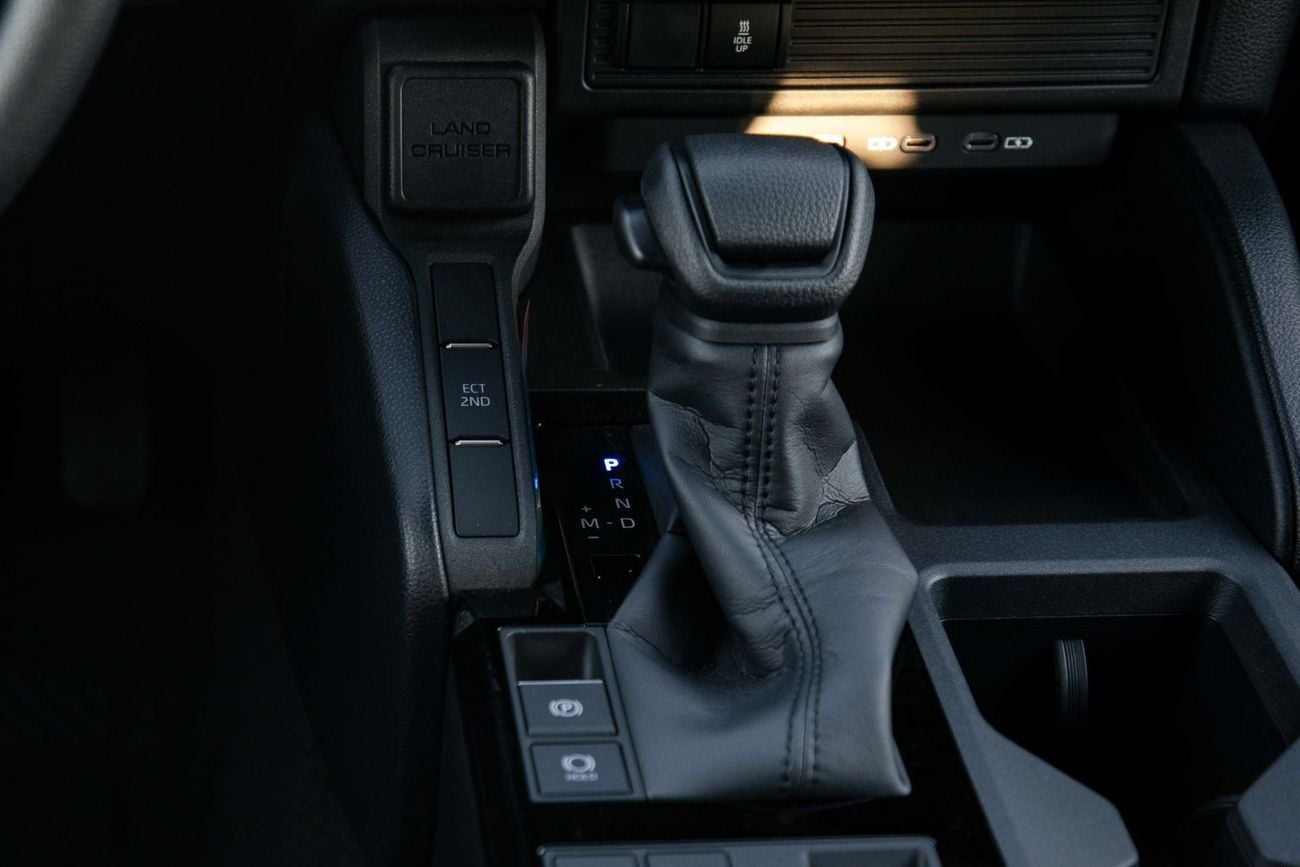 تويوتا برادو Urban E 2.8L - Black Inside Black | Export Only