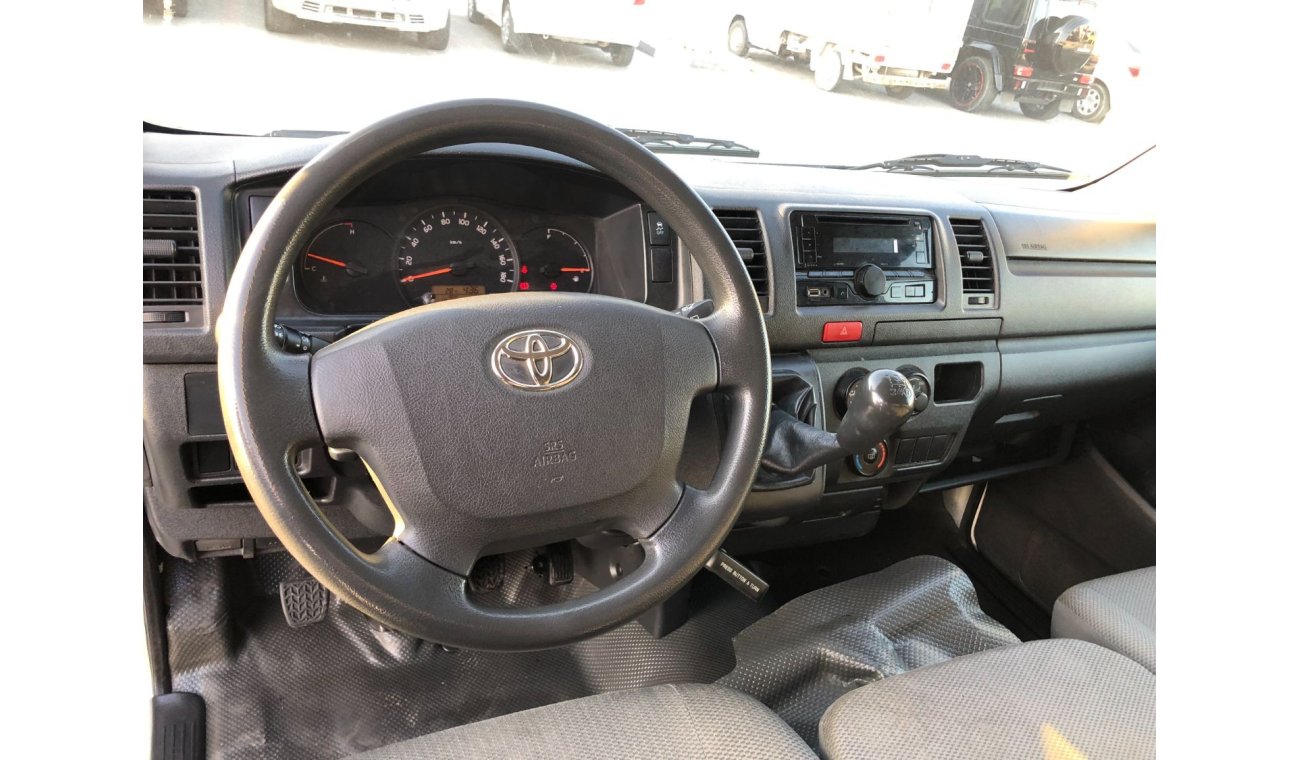 Toyota Hiace GCC VAN