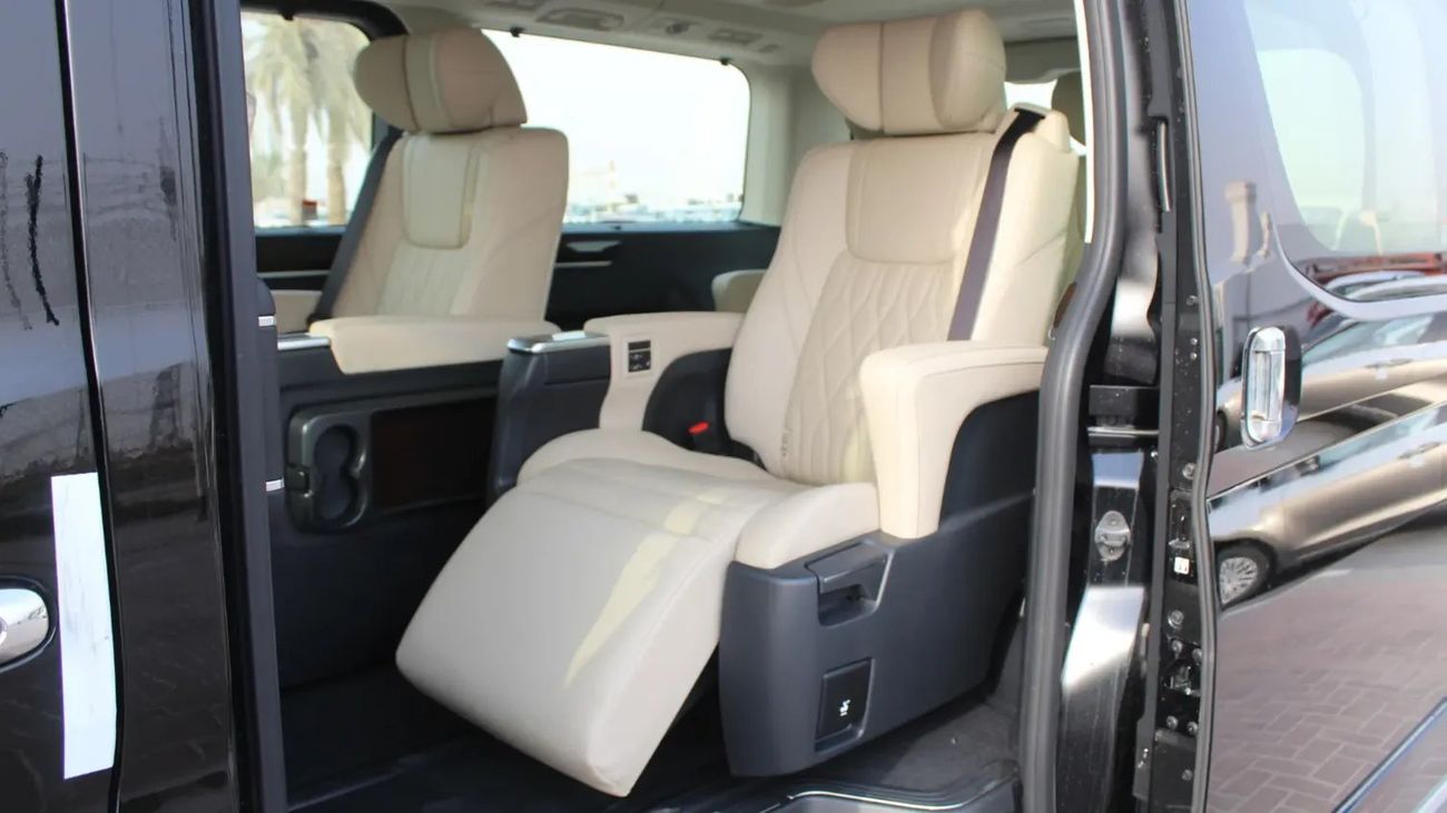Toyota Granvia 2.8L WAGON GRANVIA 6 SEATS AT