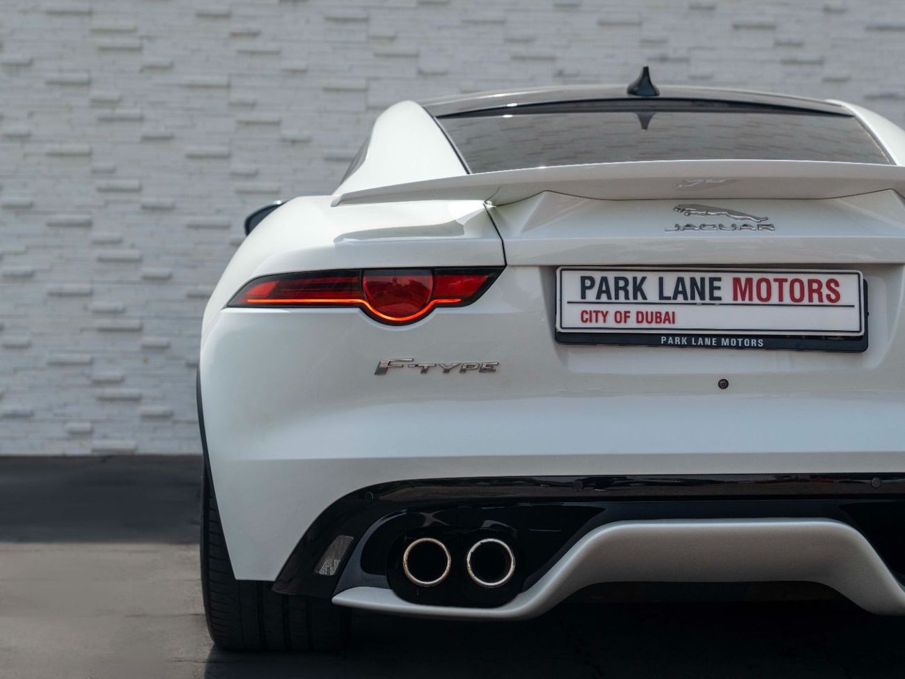 Jaguar F Type AED 3,538 PM • F-TYPE R 5.0 LITRE SUPERCHARGED V8 AWD • FULL JAGUAR SERVICE HISTORY