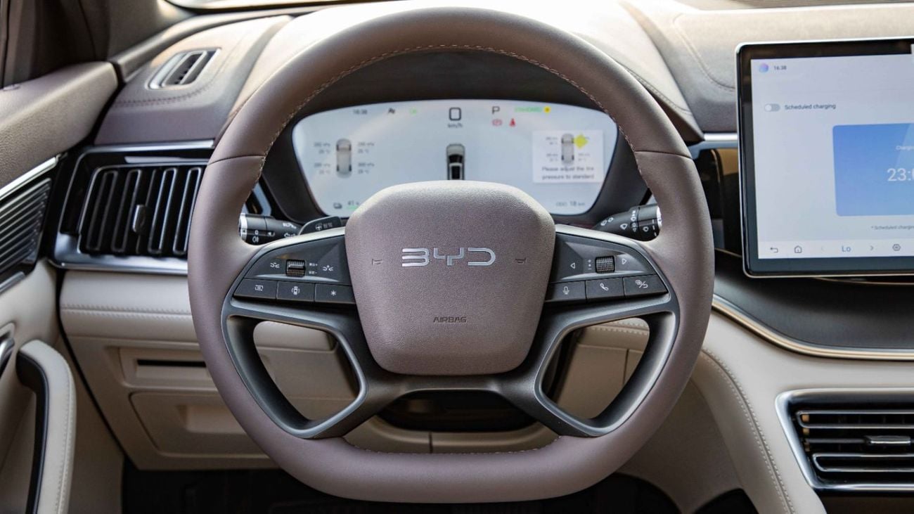 بي واي دي سونغ بلس EV 520KM LUXURY EDITION | 2025 | Ready Stock Limited QTY | 5 Years Warranty