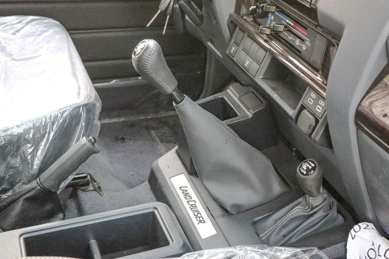 Toyota Land Cruiser 70 Std 4.5L AWD Toyota Land Cruiser 70 Series (VDJ76) Hardtop – 2024 Model –