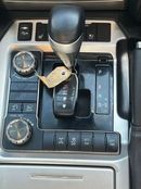 تويوتا لاند كروزر Diesel 4.5 Liter Right Hand Drive SAHARA Sunroof Cool Box Leather Power Seats