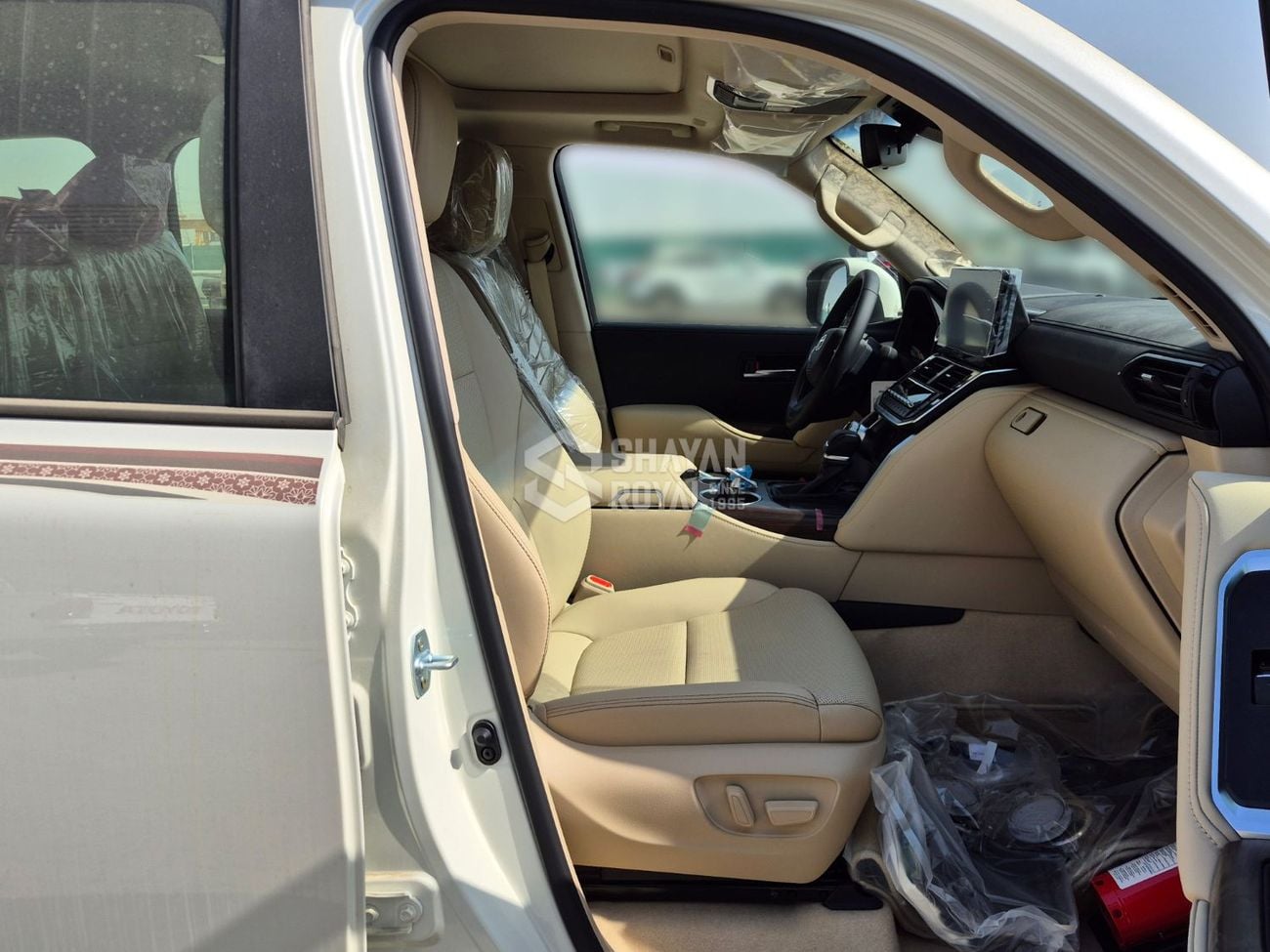 تويوتا لاند كروزر LC300 GXR-FULL OPTION 3.5L HEV 457TT AT | 7-SEATS | JBL | SOFT DOOR CLOSING|   2026MY