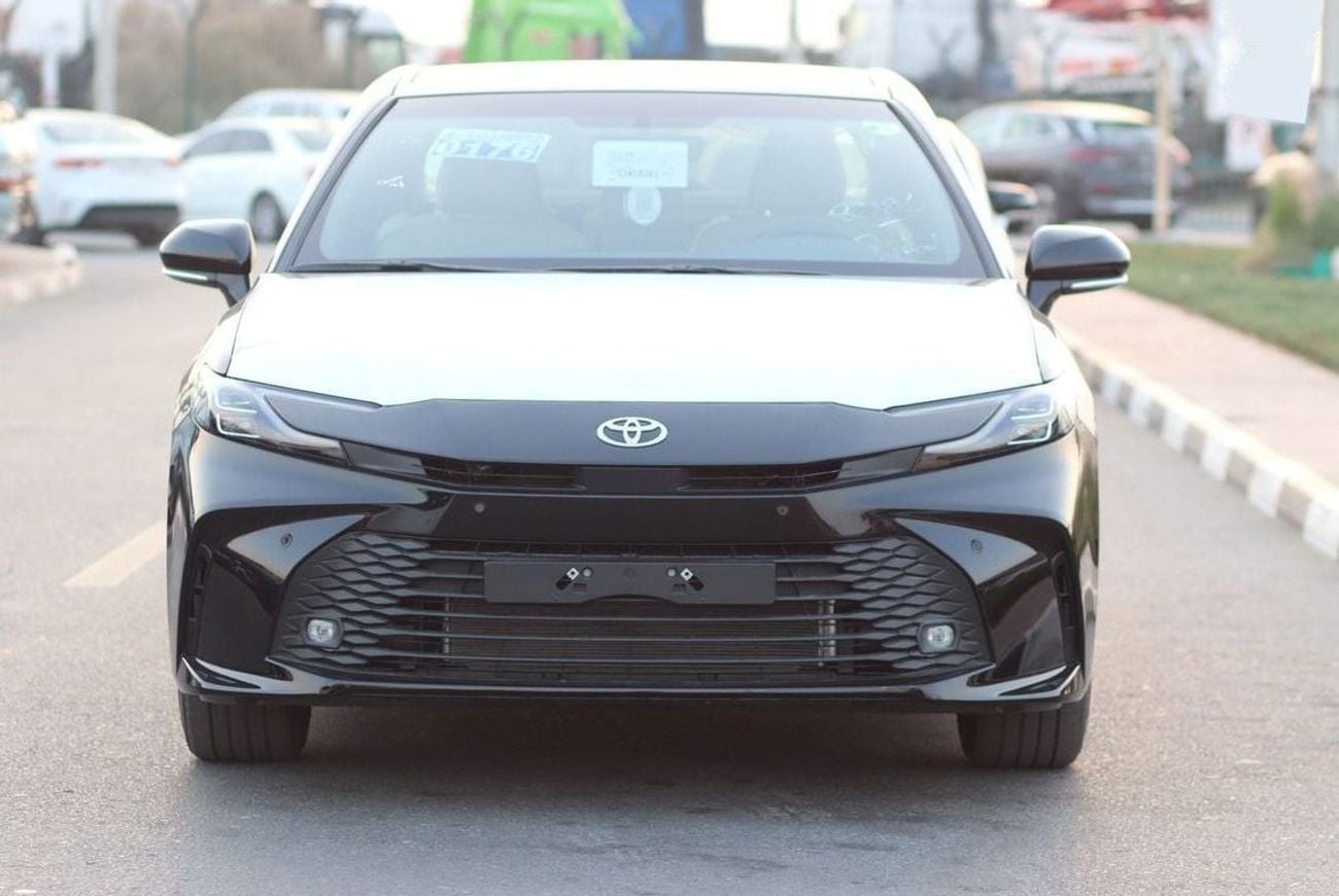 تويوتا كامري 2.5LE, KEYLESS ENTRY,PUSH START, PANORAMIC ROOF, ALLOY WHEELS, MODEL 2026