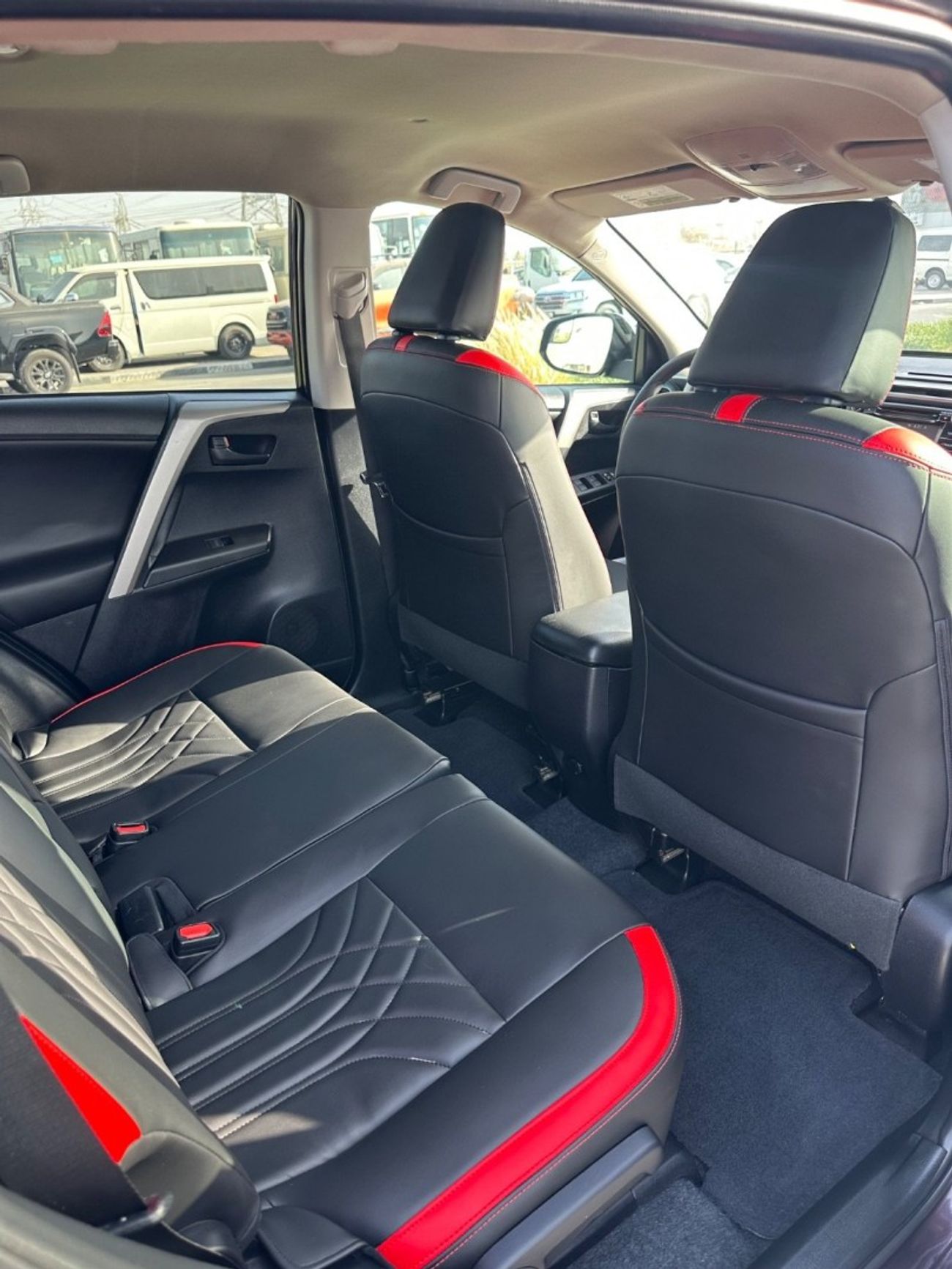 Toyota RAV4 4WD leather seats