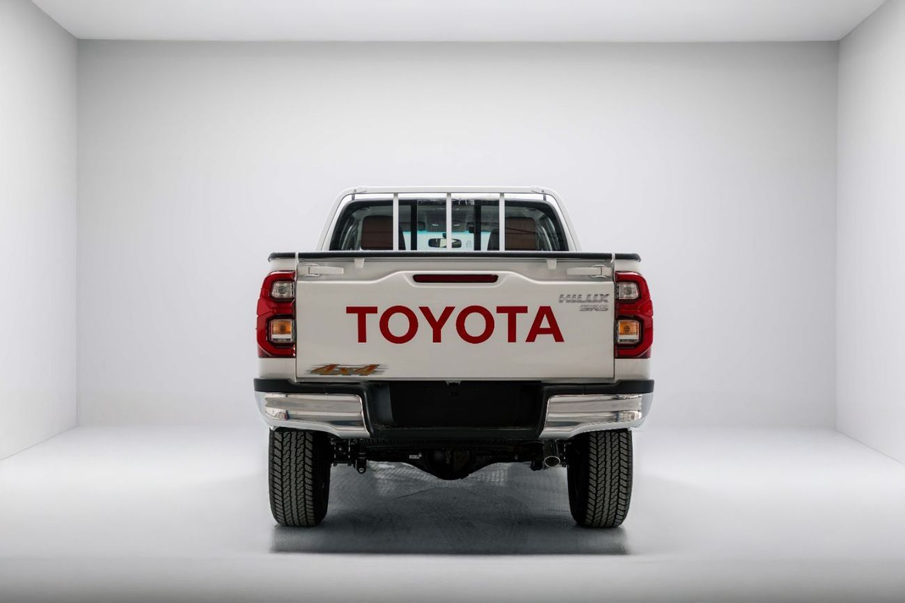 Toyota Hilux Double Cab 2.7L - Manual - Super White Inside Red | Export Only