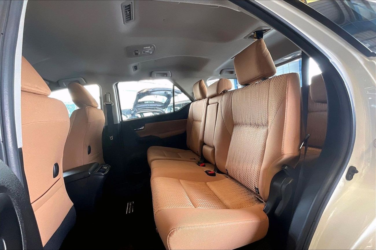 تويوتا فورتونر EXR | شامل الضمان | 0 ﺪﻔﻋﺓ ﺃﻮﻟﻯ