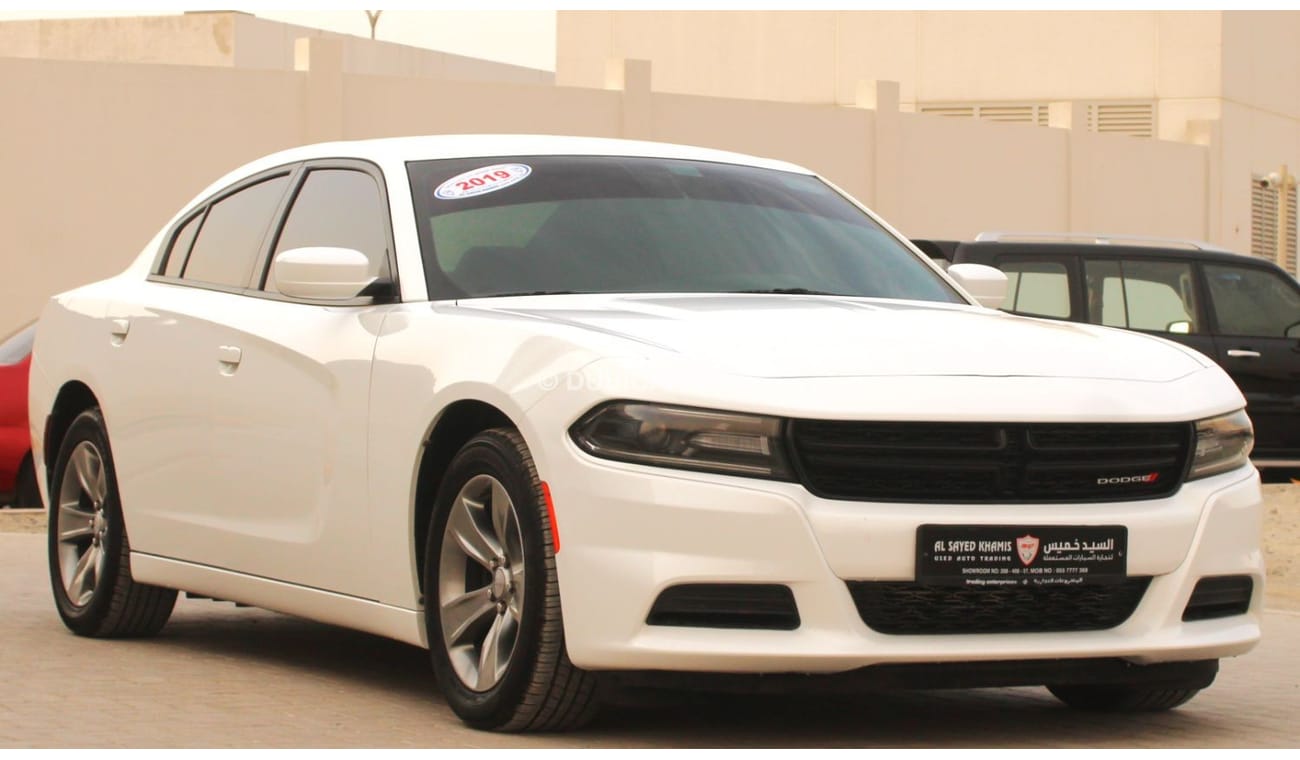 دودج تشارجر 3.6L SXT (متوسط) دودج تشارجر 2019 الفئة 2 خليجي بحالة ممتازة