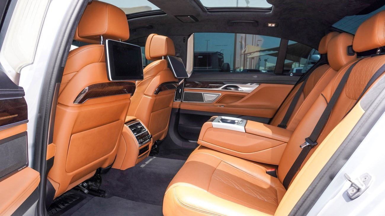 بي أم دبليو 740Li