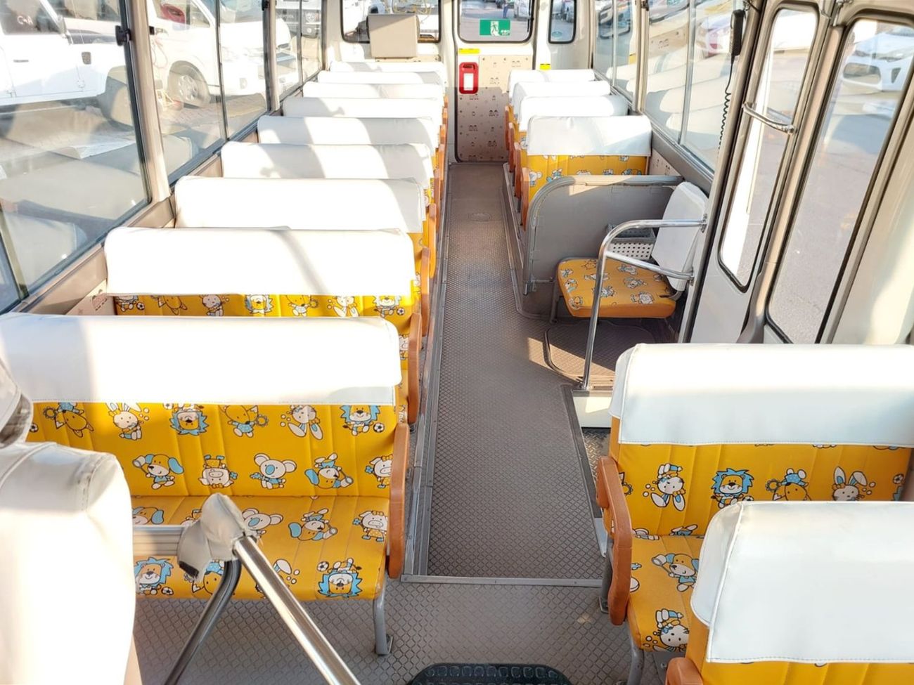 تويوتا كوستر TOYOTA COASTER BUS RHD 2011 MODEL 4.0 L DIESEL AUTOMATIC(PM02142)