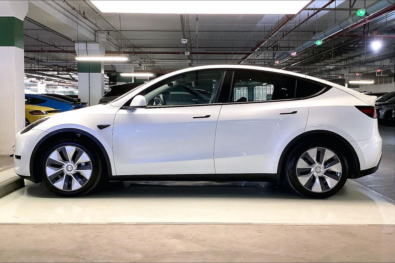 تسلا موديل Y Long Range (Dual Motor) | National Day Celebration | شامل الضمان | 0 ﺪﻔﻋﺓ ﺃﻮﻟﻯ