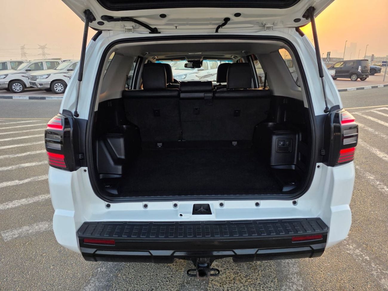 Toyota 4Runner LIMITED sunroof , 4x4 and Original leather and Push button
