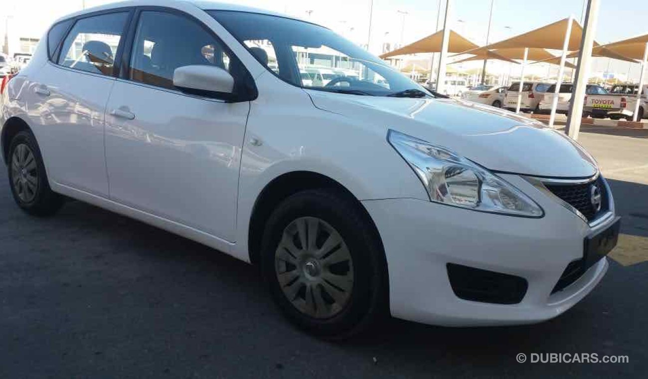 Nissan Tiida G CC accident free