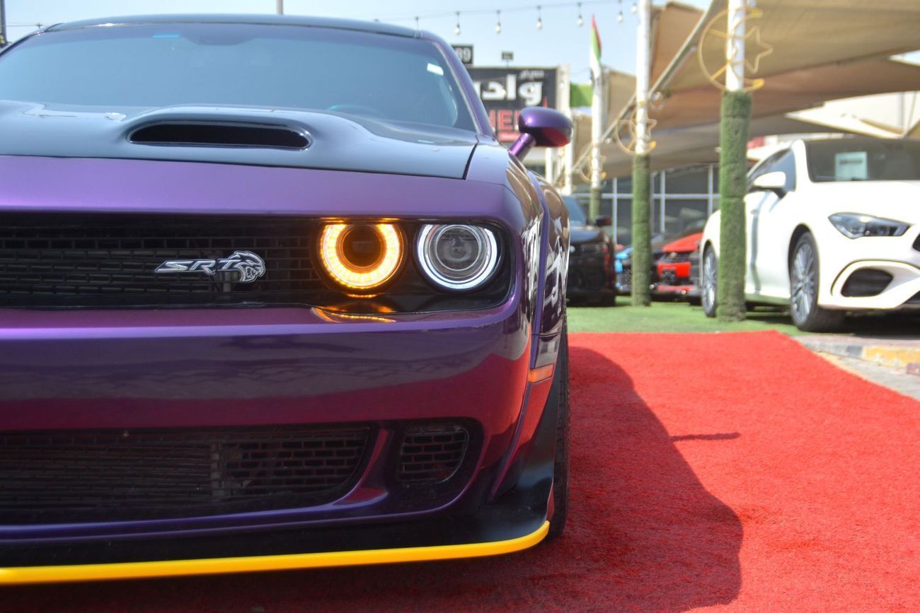 Dodge Challenger R/T Scat Pack 6.4L PURPLE BLACK MONSTER