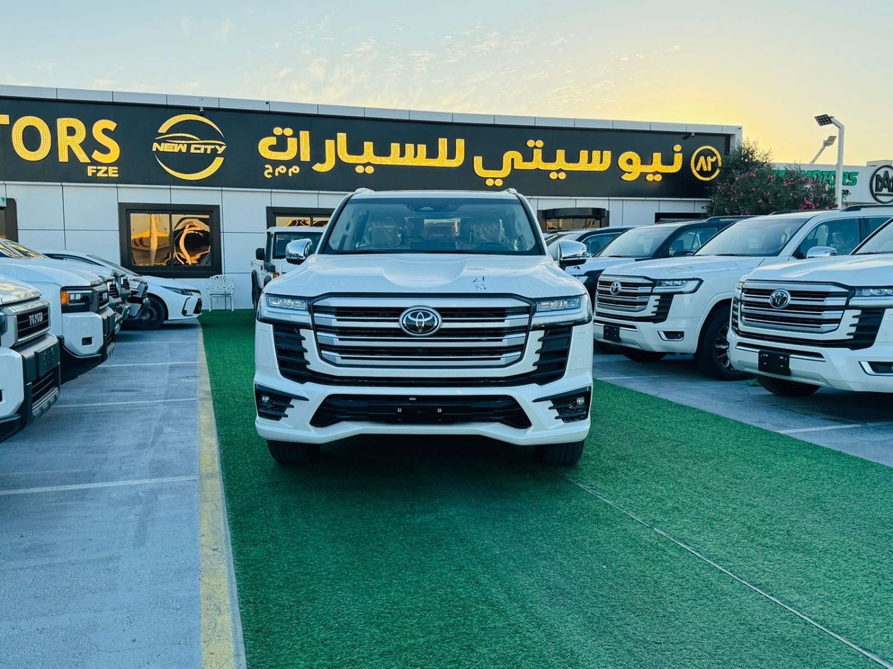 تويوتا لاند كروزر LC300 VXR 3.5L PTR 2026 FULL OPTION