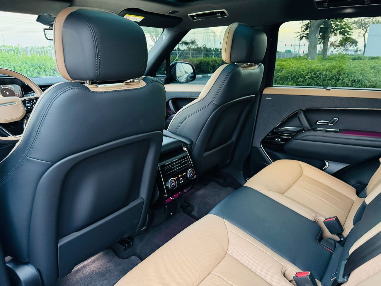 Land Rover Range Rover Sport Dynamic HSE P400 3.0L GCC SPEC UNDER WARRANTY AND SERVICE CONTRACT